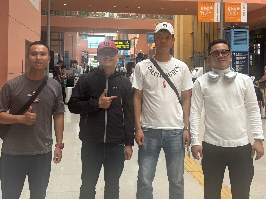 国際線到着口で出迎えたスタッフ