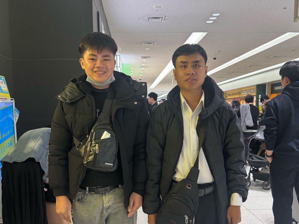 日本での生活が始まるスタッフ